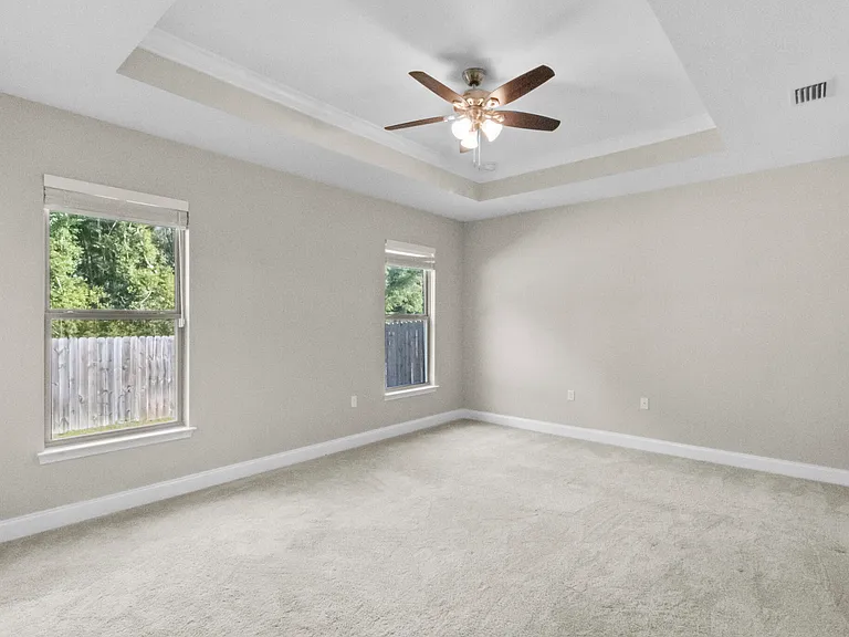 949 Kenzie Ln — Photo 13