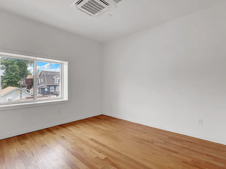 136 Rockaway Ave #201 — Photo 11