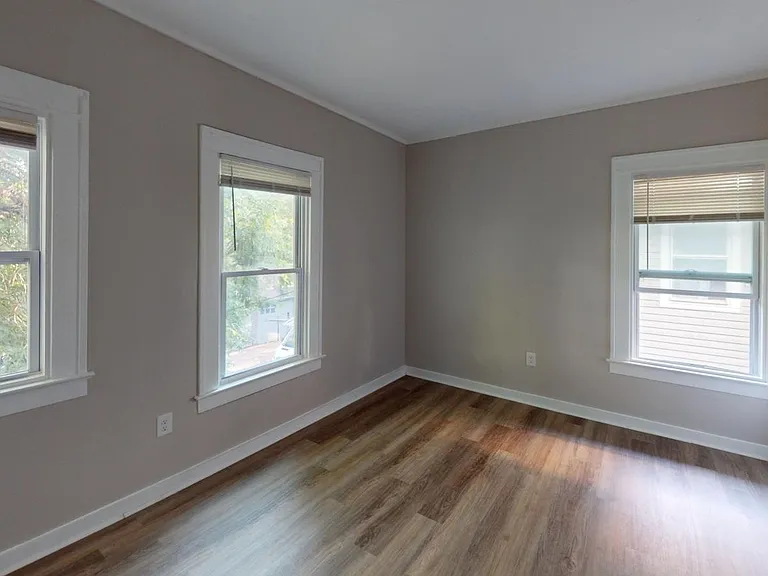 116 Ridgeway Ave — Photo 6