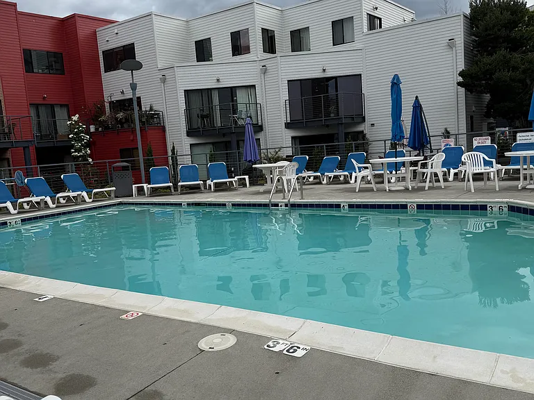 730 NW Naito Pkwy #E29 — Photo 18