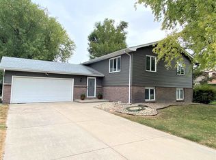 3157 21st Ave, Columbus, NE 68601