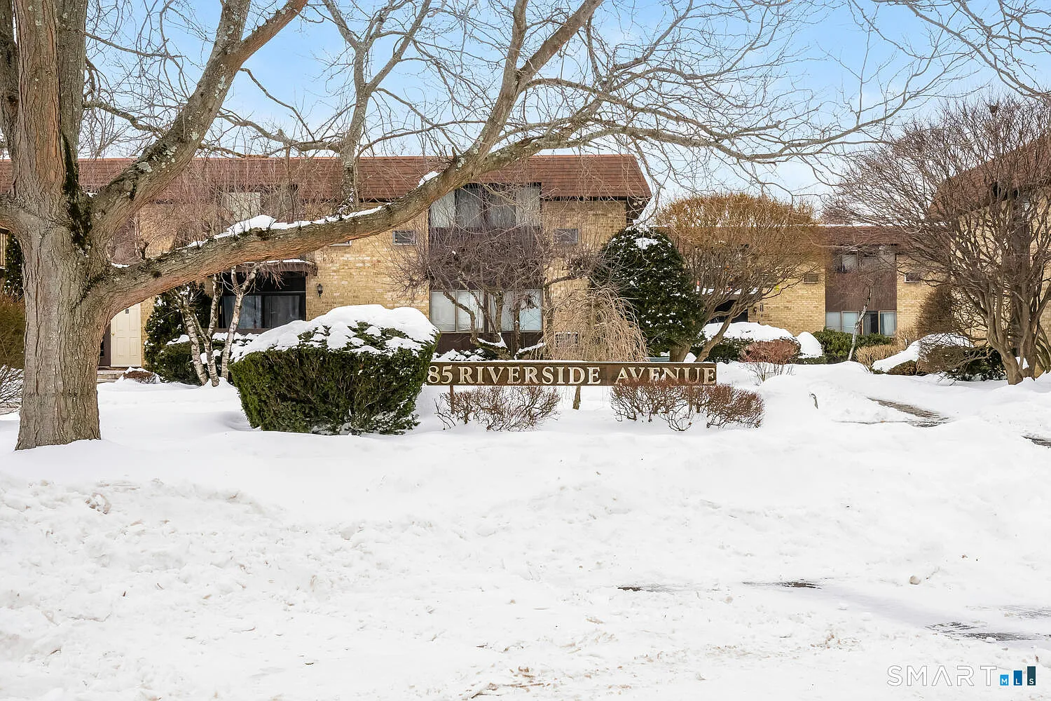 85 Riverside Avenue APT F7 photo 1