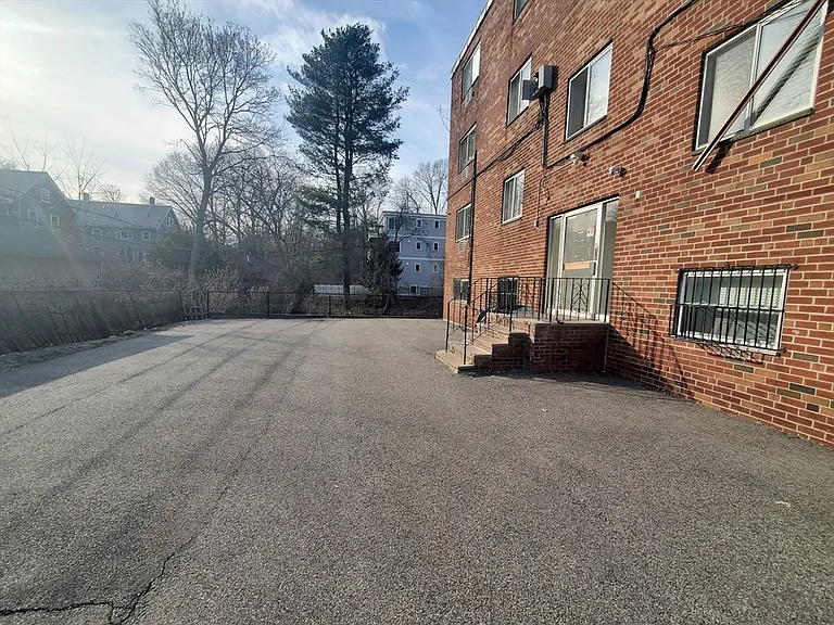 24 Colgate Rd #5 — Photo 13