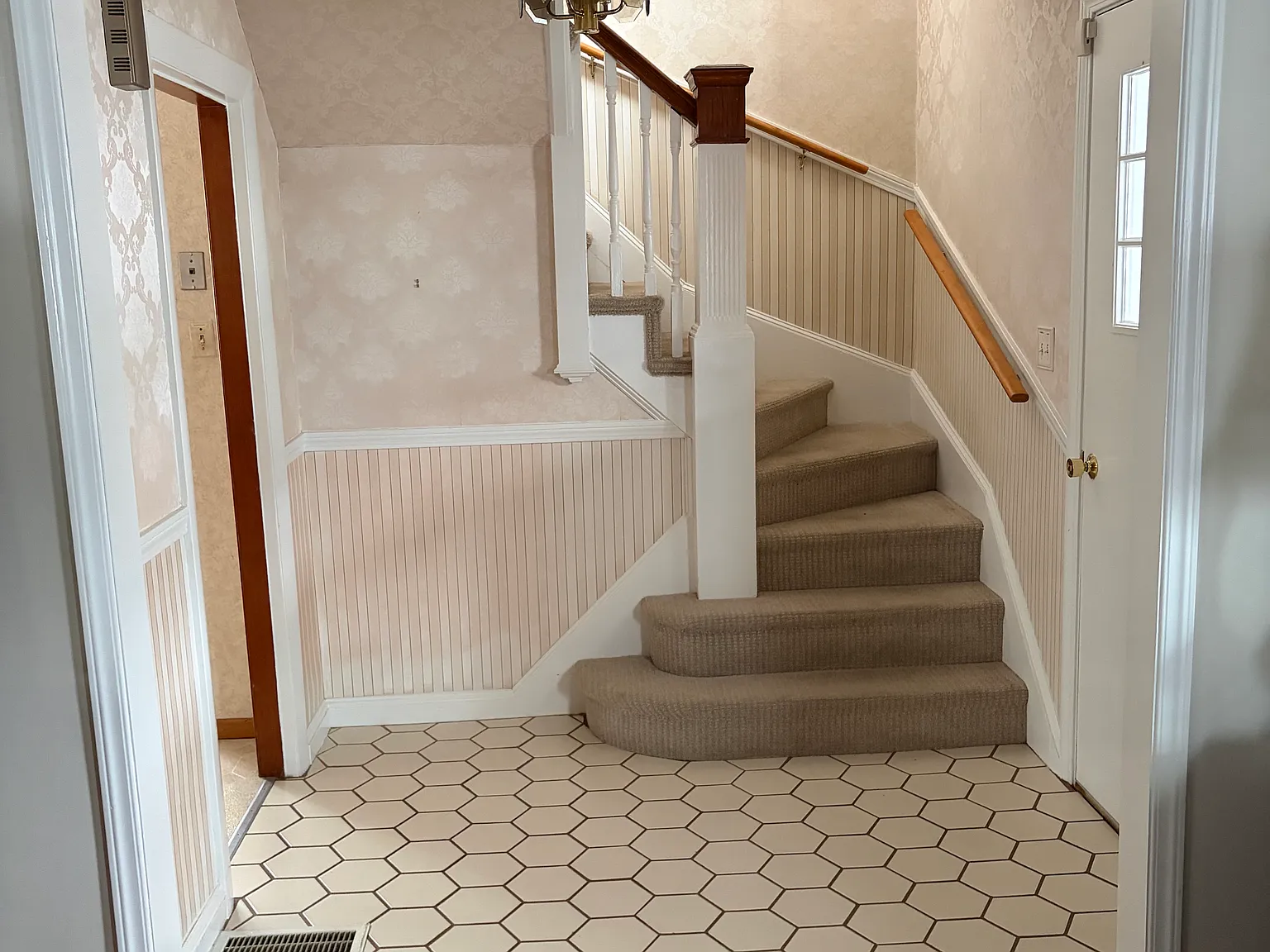 3 bed, 1192 sqft, $4,000 — Photo 3