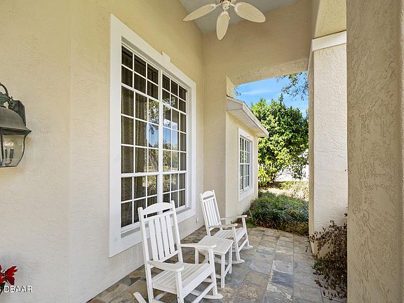 2nd image of 6 Broadwater Dr
