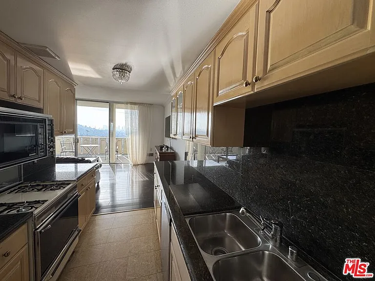 4411 Los Feliz Blvd #1205 — Photo 7