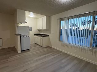 Corinth-4272, Los Angeles, CA 90066