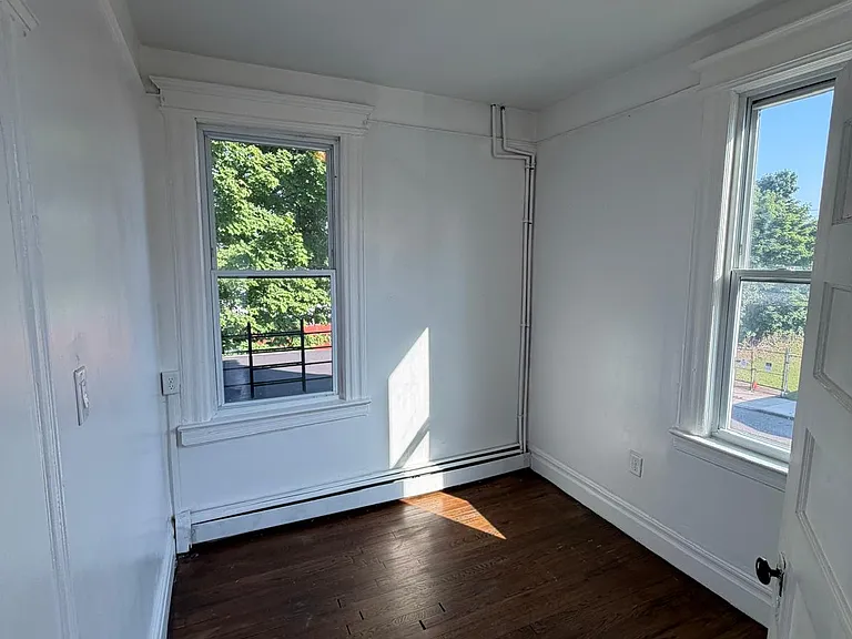 410 Chadwick Ave #B — Photo 5