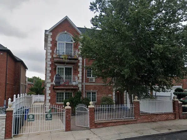 20-61 49th Street image 1 of 8