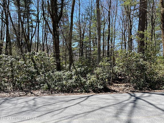 2nd image of Cobble Creek Dr