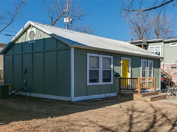 3rd image of 1233/1241 Oakland Ave