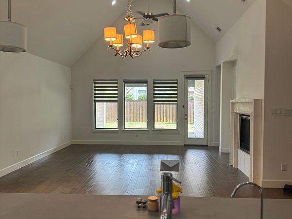 4th image of 6705 Marina Cir