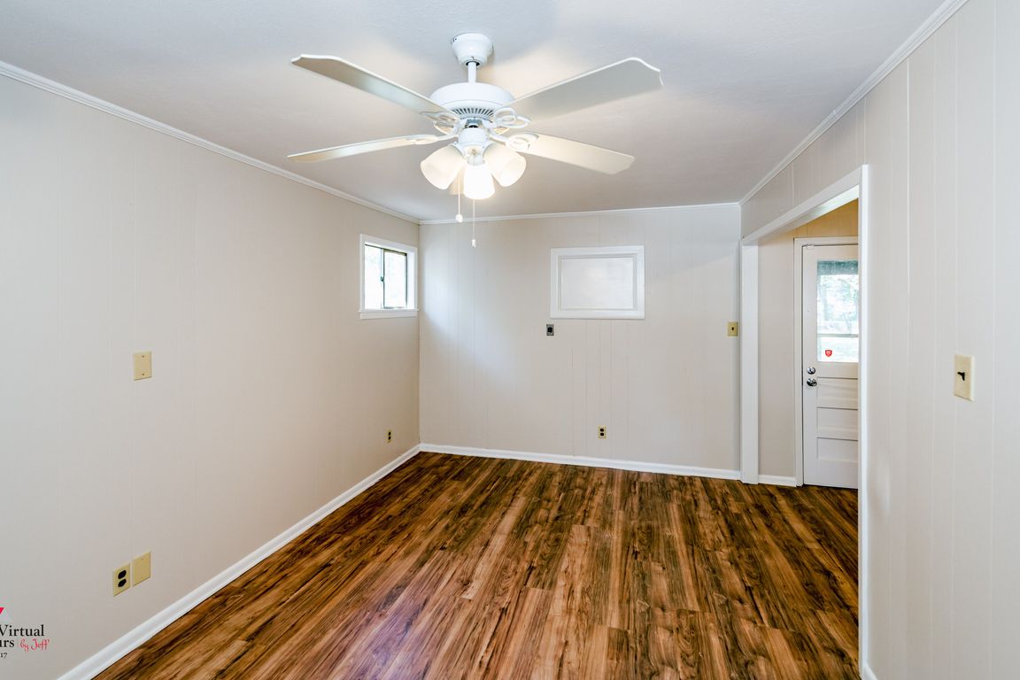 next background image