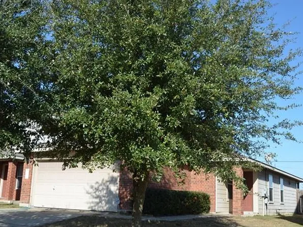18024 Honey Locust Ln, Elgin, TX 78621