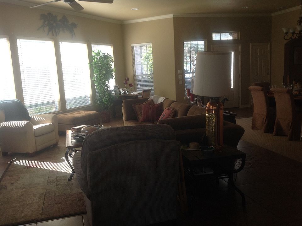 1st image of 405 Park Place Ln