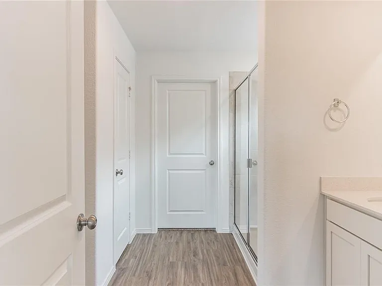 500 Jack Ryan St — Photo 17