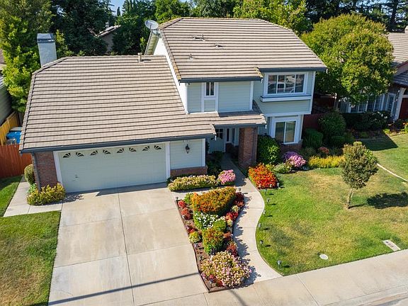 4th image of 1330 Preston Place