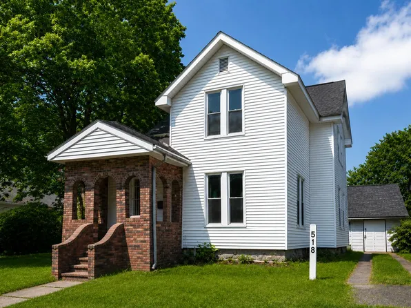 518 Walnut St, Three Rivers, MI 49093