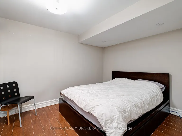 77 Logan Ave — Photo 23