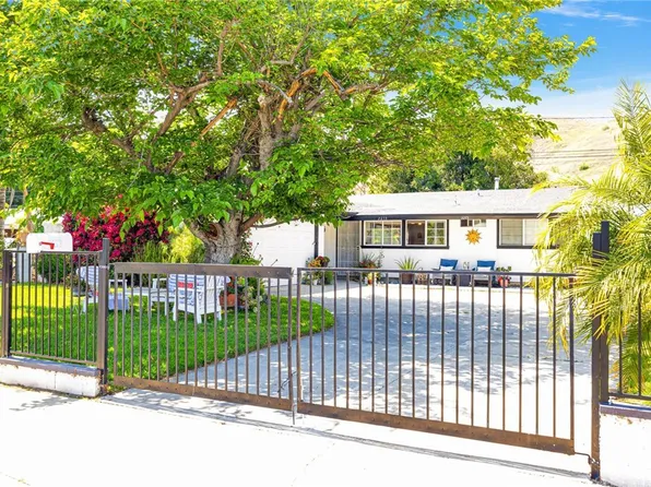 2273 Academy Ave, Pomona, CA 91768