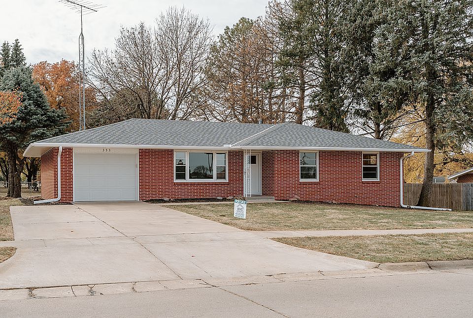 1st image of 353 Northern Heights Dr
