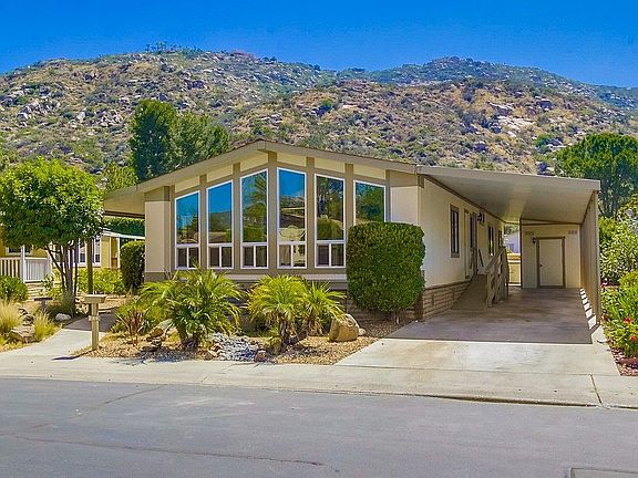 3rd image of 8975 Lawrence Welk Dr Space 288
