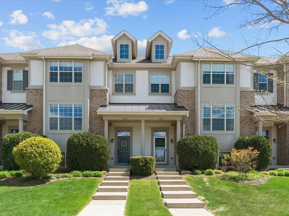 1975 Saipan Dr, Glenview, IL 60026