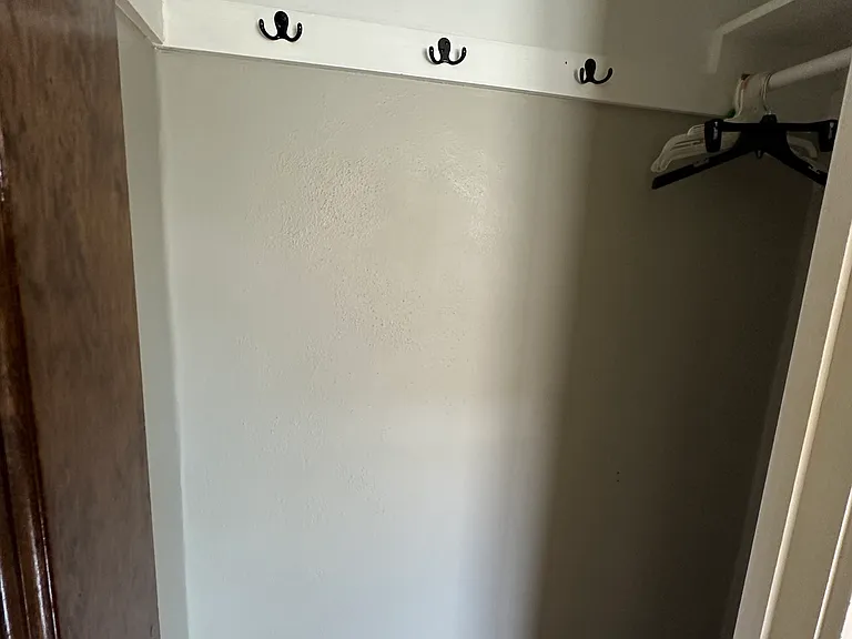 124 N London Ave — Photo 31