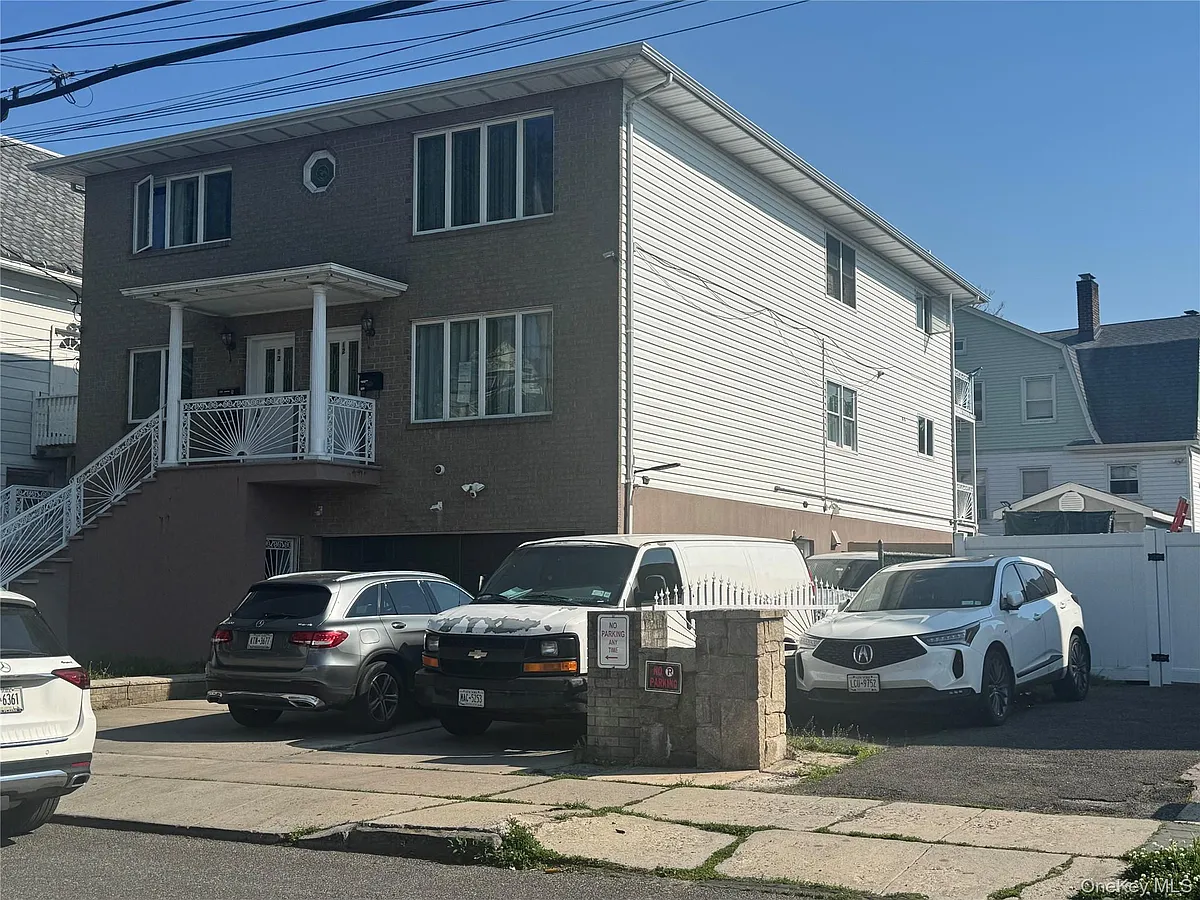 Building Photo - 12 Putnam St #GF GROUND FLOOR