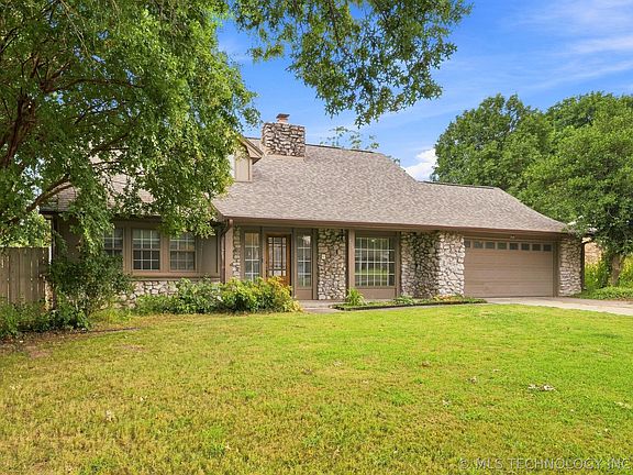 2nd image of 2509 Debby Jane Ln