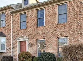 319 Woodland View Ct, Harrisburg, PA 17110