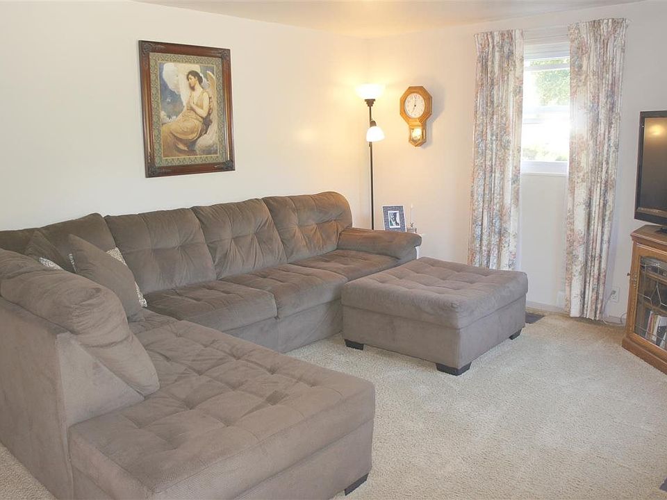 1st image of 1028 Lancaster Dr
