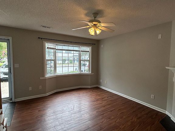 4th image of 3827 Sterling Pointe Dr Unit Tt7