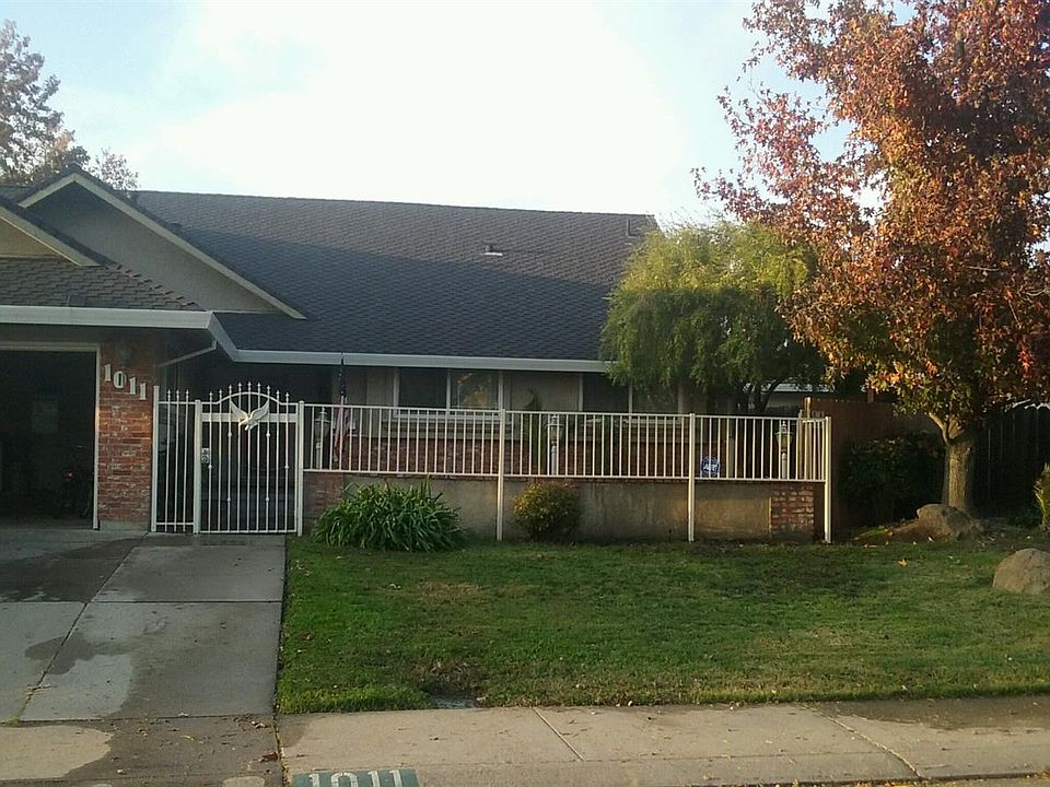2nd image of 1011 Macduff Ave