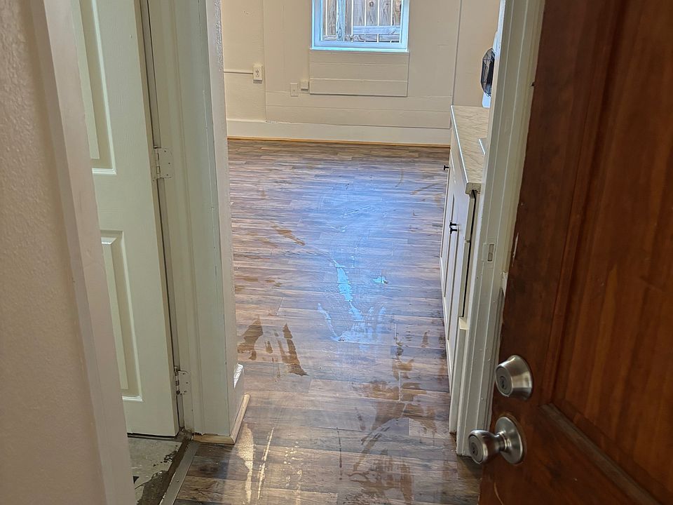 2nd image of 637 S Schifferdecker Ave APT 3
