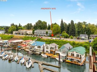173 NE Bridgeton Rd SLIP 3, Portland, OR 97211
