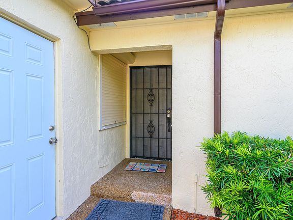 2nd image of 8742 Lantana Ct
