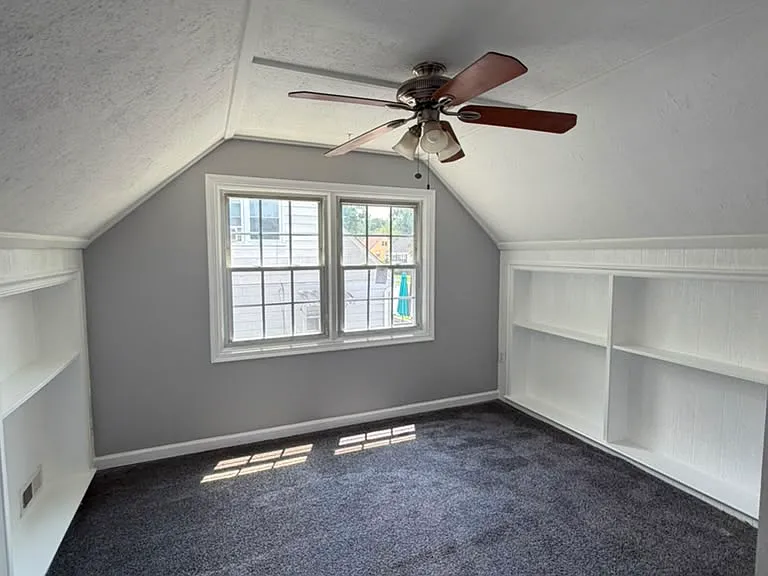 803 Silver Creek Rd — Photo 18