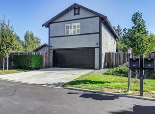 451 Hawthorne Ln, Benicia, CA 94510