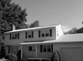 7 Trowbridge Ln, Shrewsbury, MA 01545