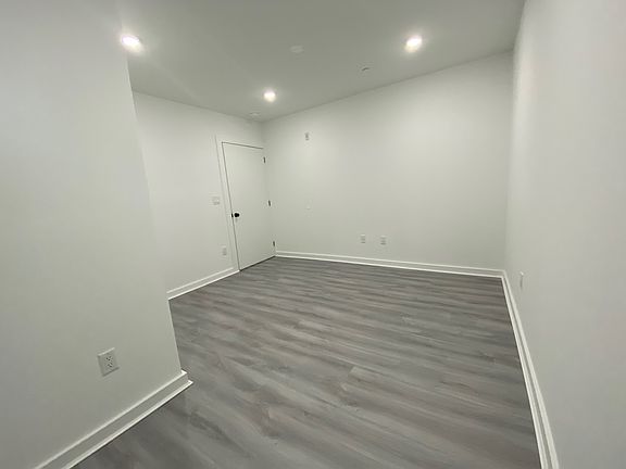 5th image of 5436 Vine St #2