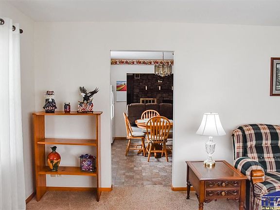 5th image of 505 W Hopewell St