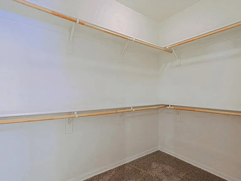 Santana Ridge Luxury Apartments — Photo 11