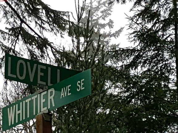 5th image of 3736 SE Lovell St