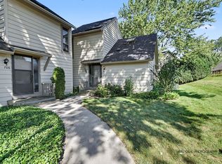 706 Wakefield Rd, Gurnee, IL 60031