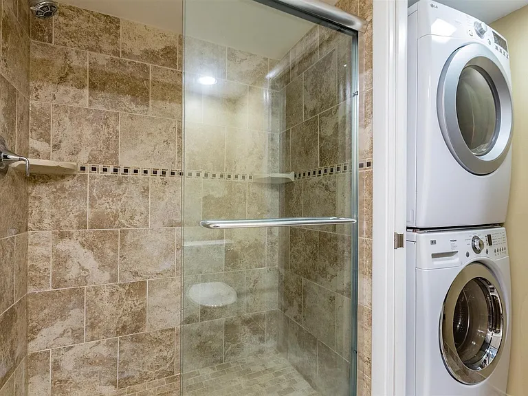 3229 Gardens East Dr #C — Photo 10