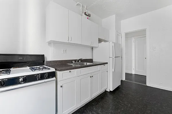 Rented by REAL New York | media 12