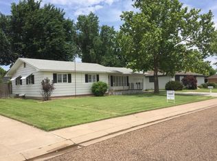 1142 N Prospect Ave, Liberal, KS 67901