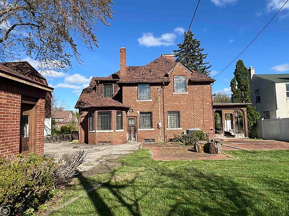 4th image of 120 Ottawa Dr