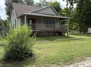 509 W Main St, Beardstown, IL 62618